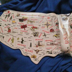 Magenta Designer Collection United States Map Charcuterie/Cheese Board